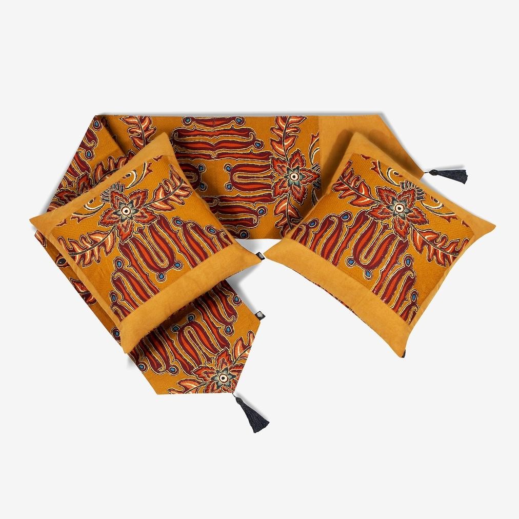 

MINDU BATIK SEMAR HAMPERS SRG BANTAL TABLE RUNNER DB VCS BATIK