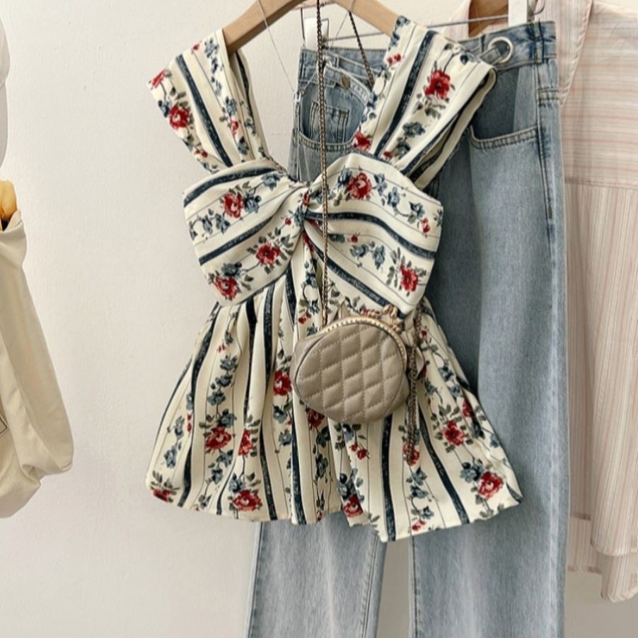 V Twist Knot Floral Blouse for Women New Style with Small Flutter Sleeves