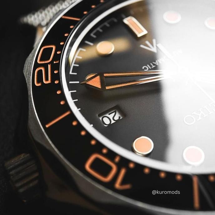 new  Seiko Mod Seamaster 007 Milanese Steel Bracelet NH 35 Automatic