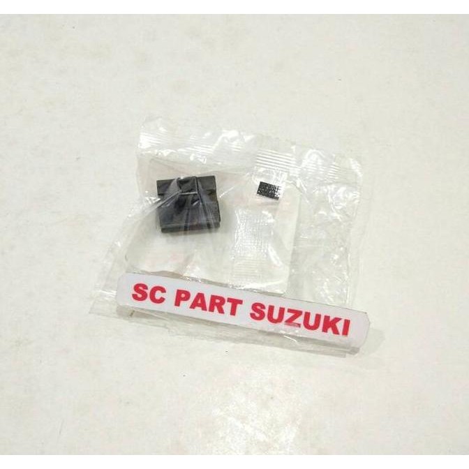 Clip kancing grill kecil suzuki vitara escudo sidekick.
