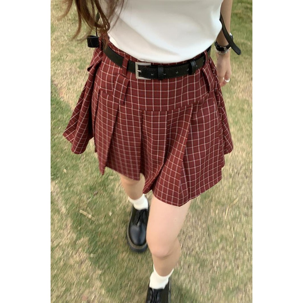 Cool GirlRok Pendek Bermotif Kotak-Kotak Merah Gaya Kampus Amerika Retro Modis Untuk Wanita