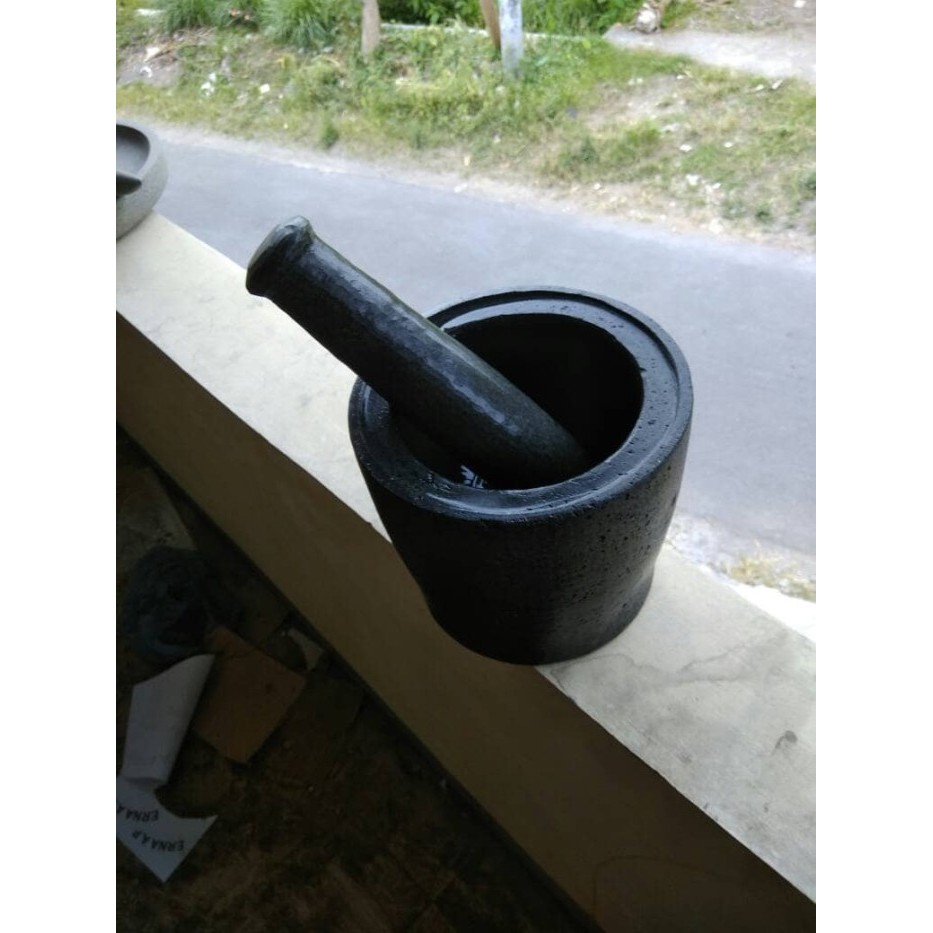 Lumpang Batu Kali Super Halus 22Cm + Alu