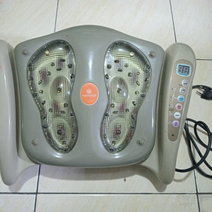 BERMUTU alat pijat telapak kaki getar