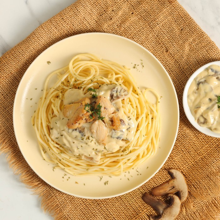 

PROMO! Truffle Mushroom Pasta with Grilled Chicken