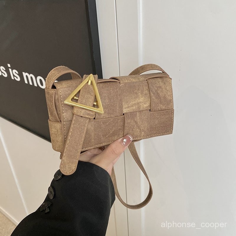 

Spring Summer New Trendy Tofu Small Square Bag Korean Fashion Crossbody Bag Niche Design Retro Woven Shoulder Bag