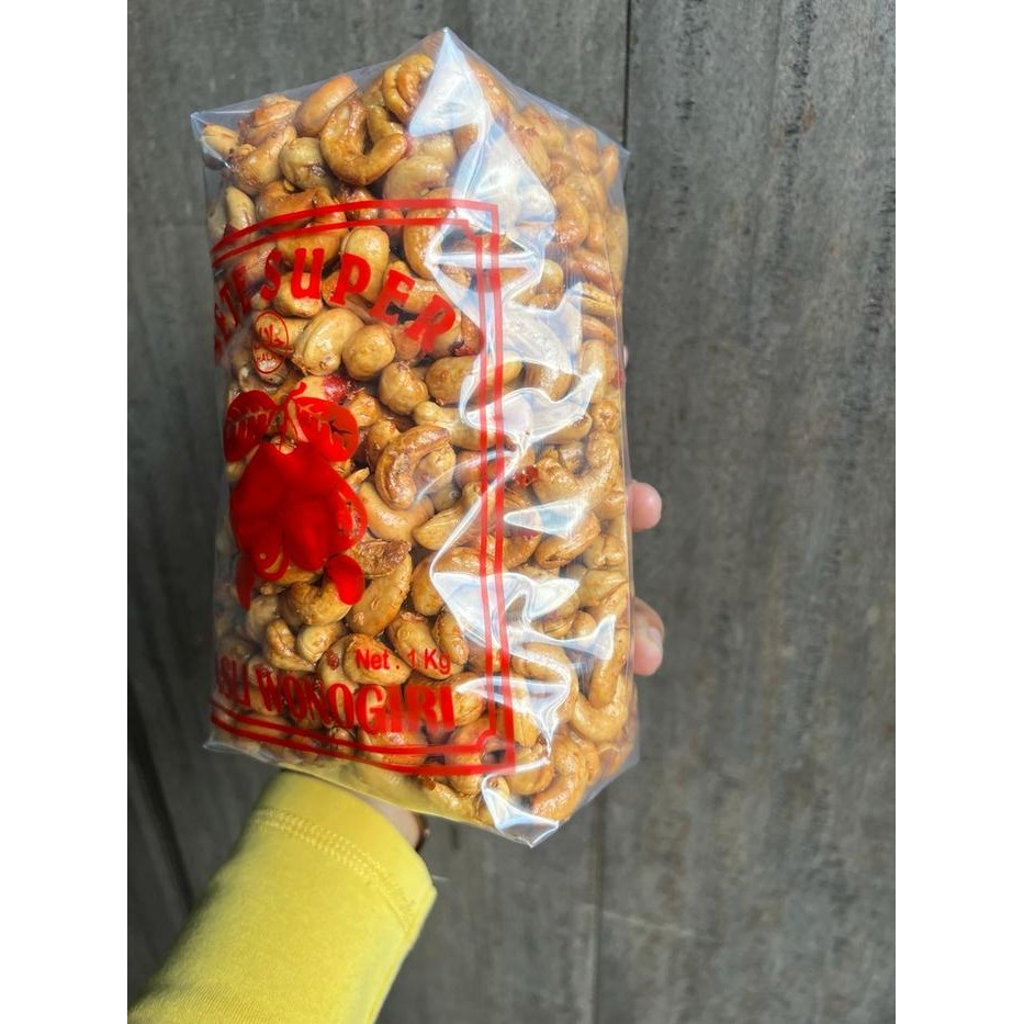 

terbaru !!! kacang mete oven pedas manis 500 gram ready