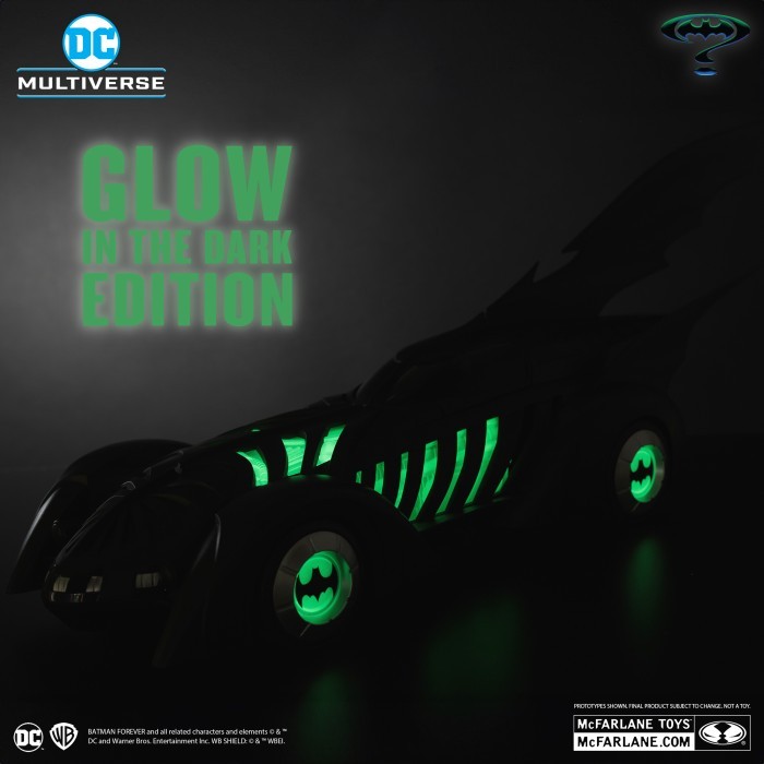 Mcfarlane Toys - Dc Multiverse Batmobile (Batman Forever) Glow In The Dark Gold Label Vehicle