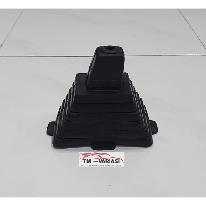 KARET BOOT BOT PERSNELING PERSENELING MOBIL DAIHATSU ZEBRA FORSALE
