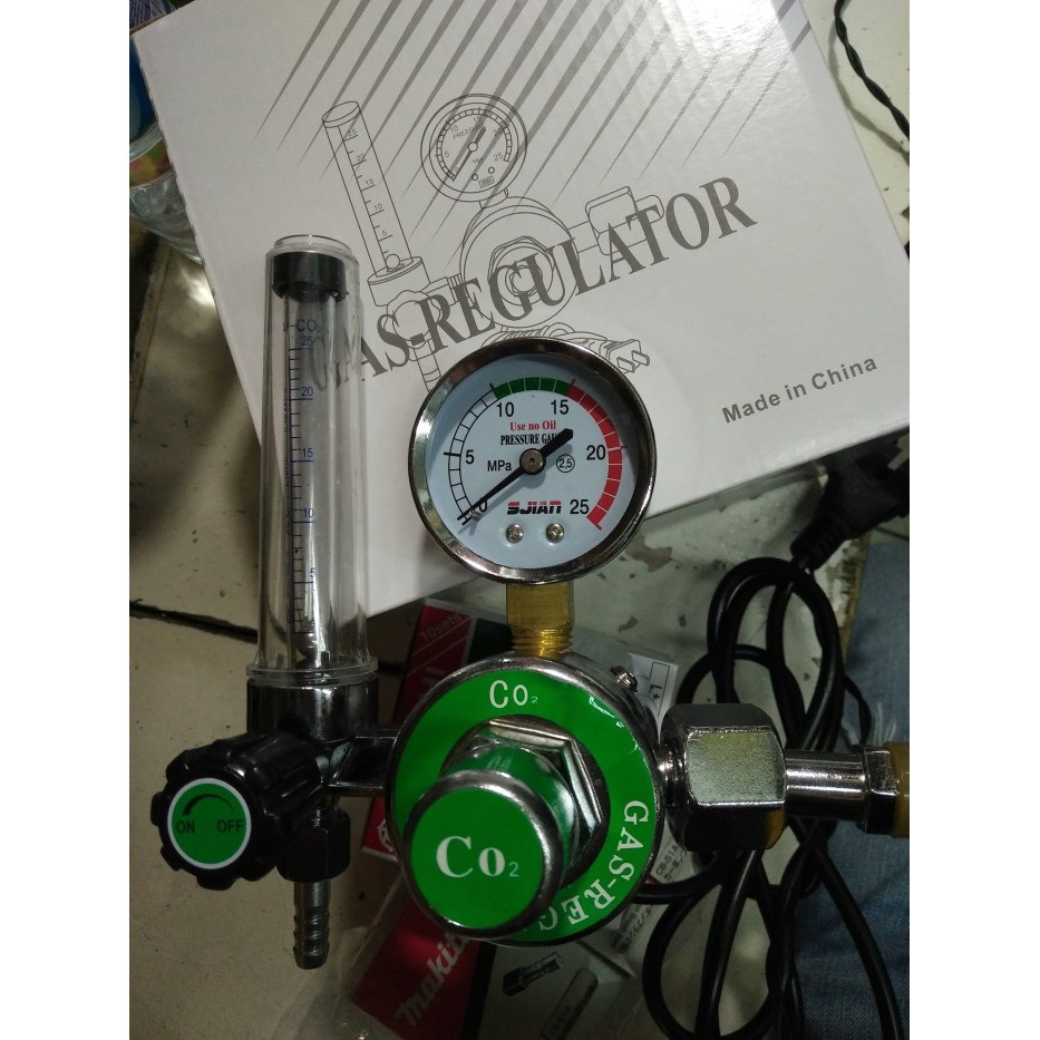 REGULATOR CO2 WITH HEATER / REGULATOR CO / CO2 HEATER