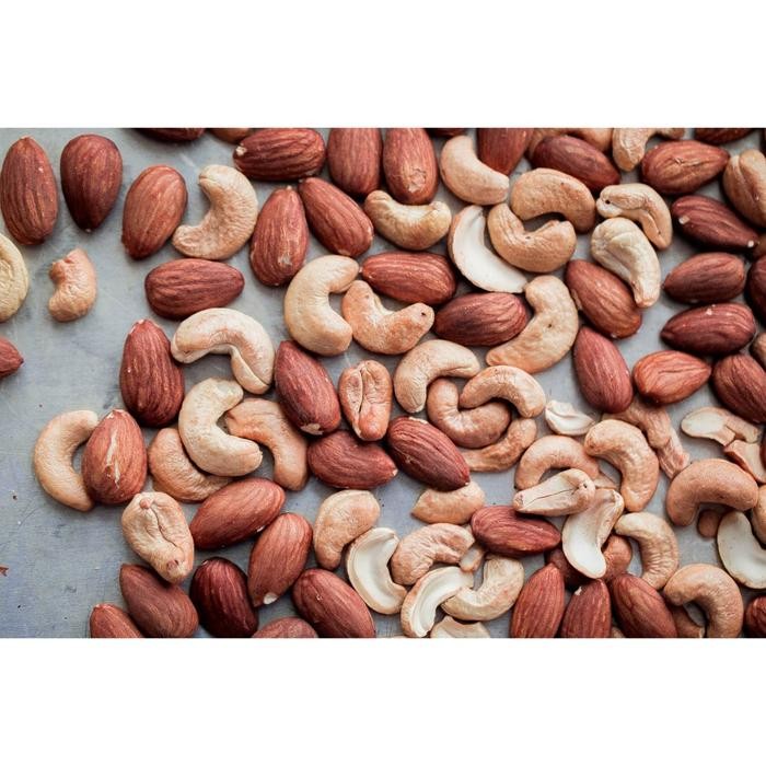 

terbaru !!! mixed nut neo 500gr(1/2kg) almond cashew /almond mete ready