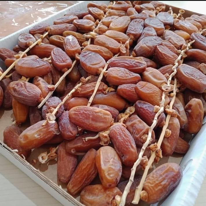 

tin- kurma tunisia tangkai 1kg 100%