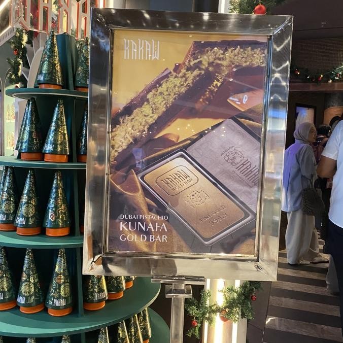 

BIG SALE KAKAW DUBAI PISTACHIO KUNAFA GOLD BAR !!!!!