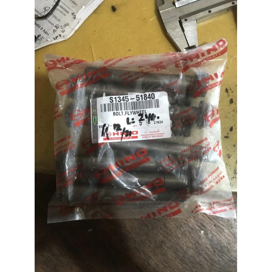 Baut Flywheel Hino Dutro Ht 130 Ht130 Ori Oori