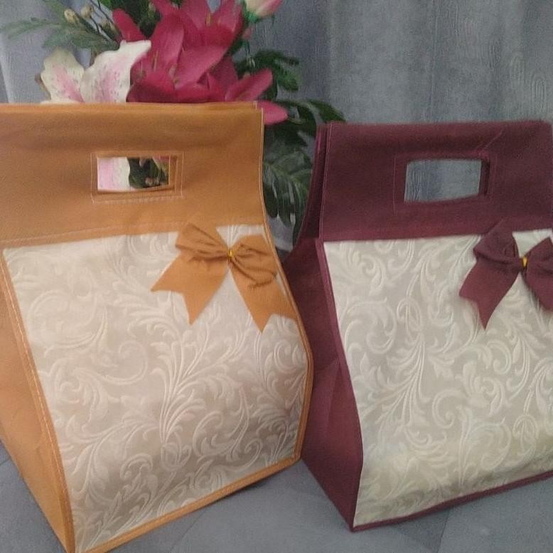 

SALE (1 lusin =12 psc)tas hajatan bambu embos kombinasi 75 GSM harga lusinan gfd-6
