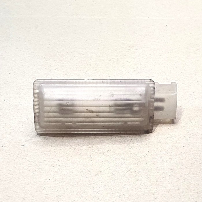 LAMPU INTERIOR PLAFON KABIN BAGASI - TRUNK LIGHT A2208201901 MERCY MERCEDES BENZ C240 W203 W220 W245