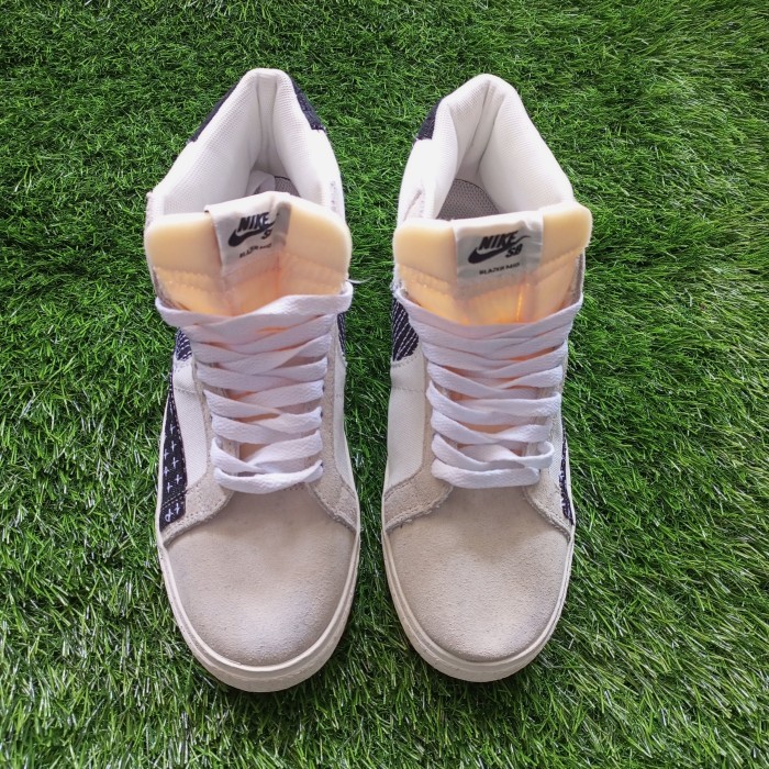 Nike SB Blazer Mid Putih