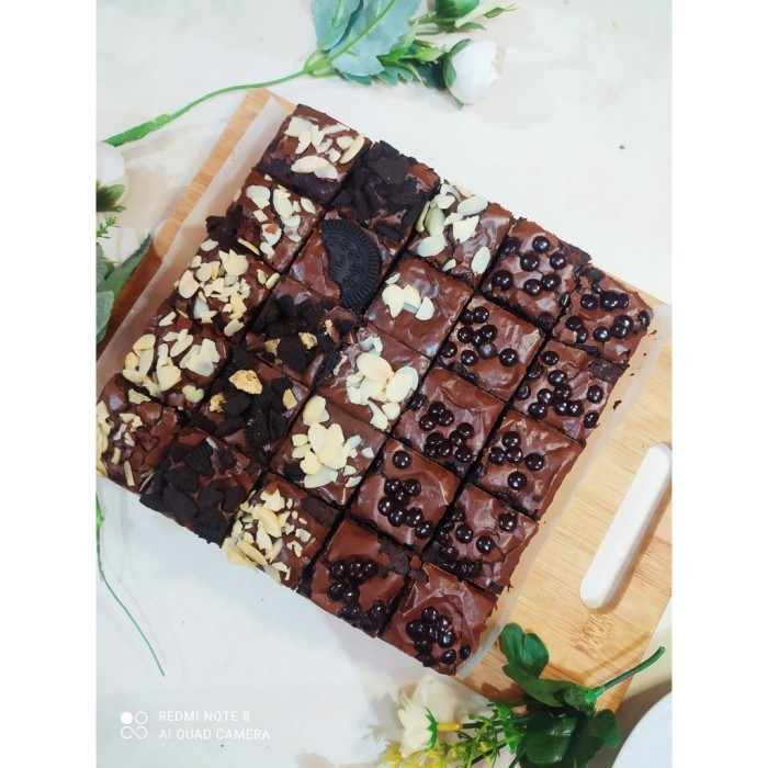 

Brownies Bella Brownies Fudgy Panggang Sekat Premium Ii New Year