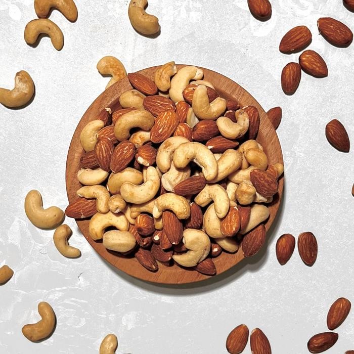 

ALMOND PANGGANG MIX MEDE ORIGINAL PLAIN/TAWAR 1KG