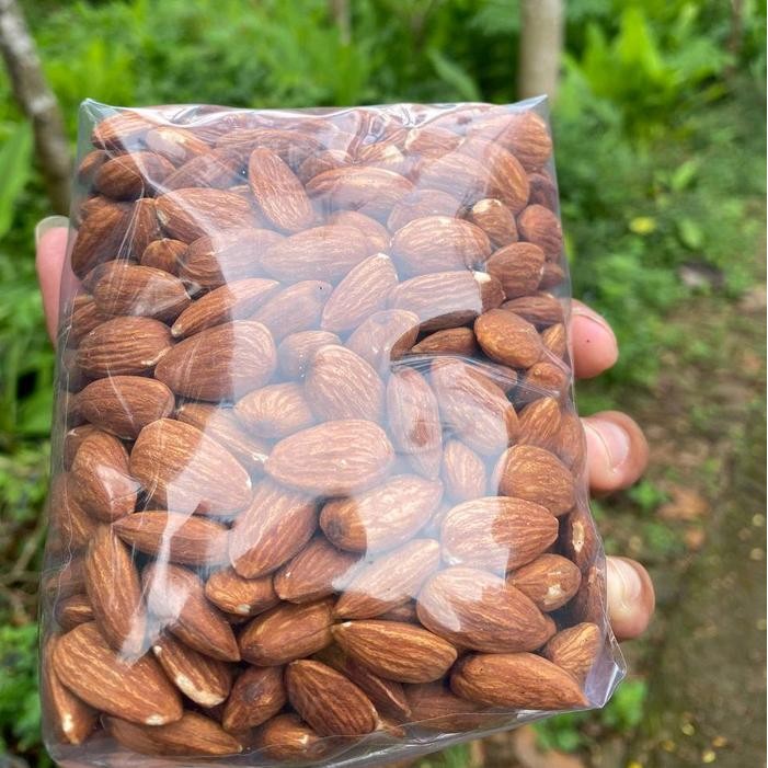 

kacang almond panggang rasa original