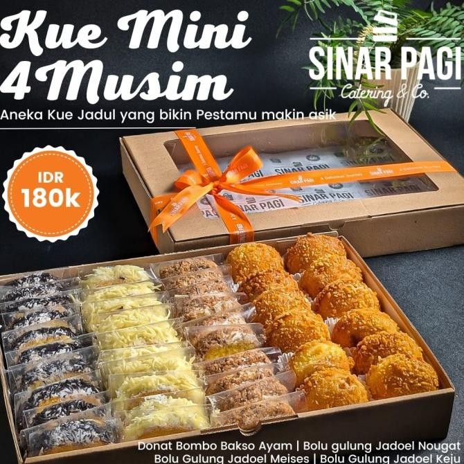 

Hampers / Parcel Kue Mini Sinar Pagi