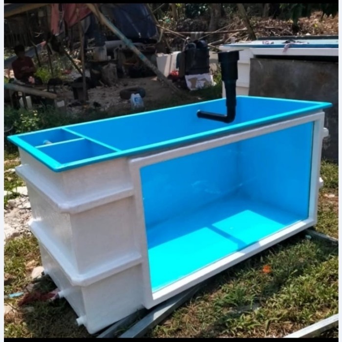 kolam combinasi kaca bahan fiber