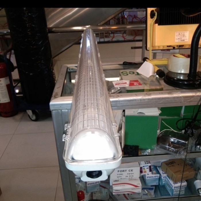 kap lampu outdoor tcw 1x36 waterproof anti pecah zetalux