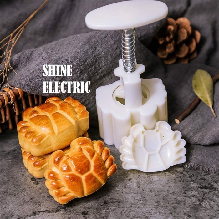 

BEST SELLER CETAKAN KUE BULAN MOONCAKE 63GR PRESS MOLD MOON CAKE KEPITING 63GRAM