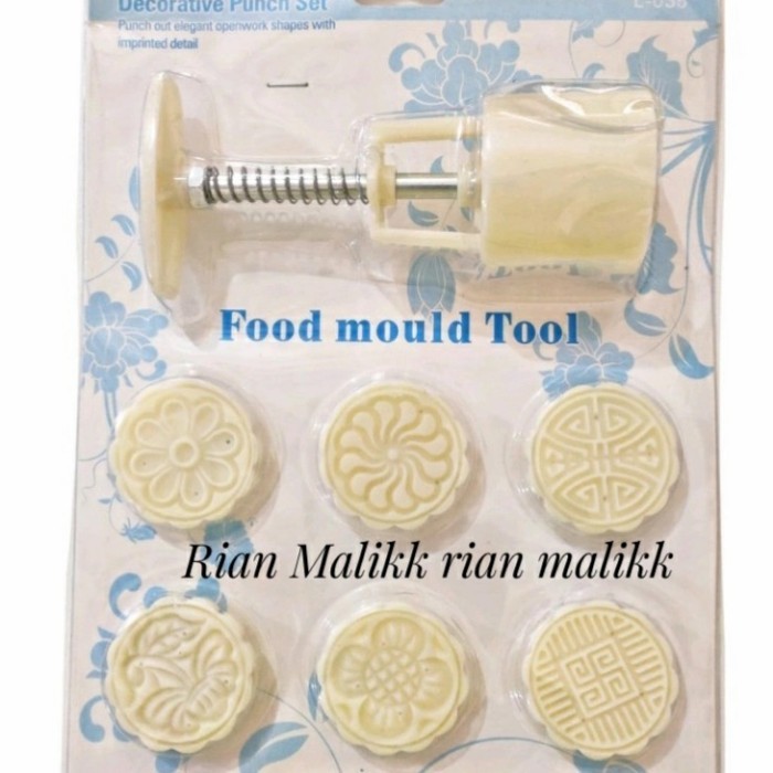 

TERBARU CETAKAN KUE BULAN / CETAKAN MOULD MOON CAKE 50GR ISI 6 MOTIF