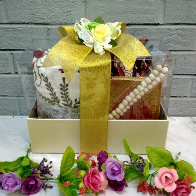 

New Trend!, Kado Hadiah Wanita Muslimah /Hampers Lebaran/Souvenir Mukena Bordir