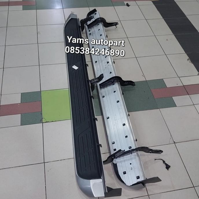 Footstep pijakan kaki toyota fortuner vrz kiri/LH original