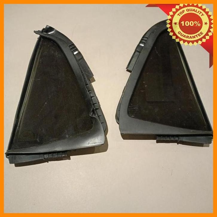 [LKJ] KACA QUARTER KACA MATI PINTU BELAKANG KANAN KIRI RAIZE ROCKY ORI BEKAS