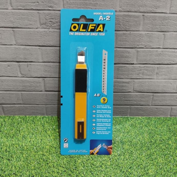 

SIAP KIRIM PISAU GAGANG HANDLE CUTER 9MM SNAP-OFF BLADE CUTTER A-2 OLFA JAPAN