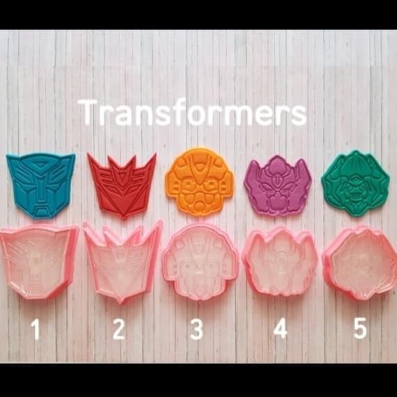 

SIAP KIRIM COOKIE CUTTER TRANSFORMERS 1-5 SIZE 8 CM (DIJUAL SATUAN)