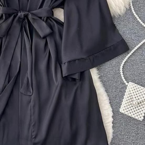 

Lingerie Kimono Polos Satin Baju Tidur Wanita Piyama Jubah 2A581 Original