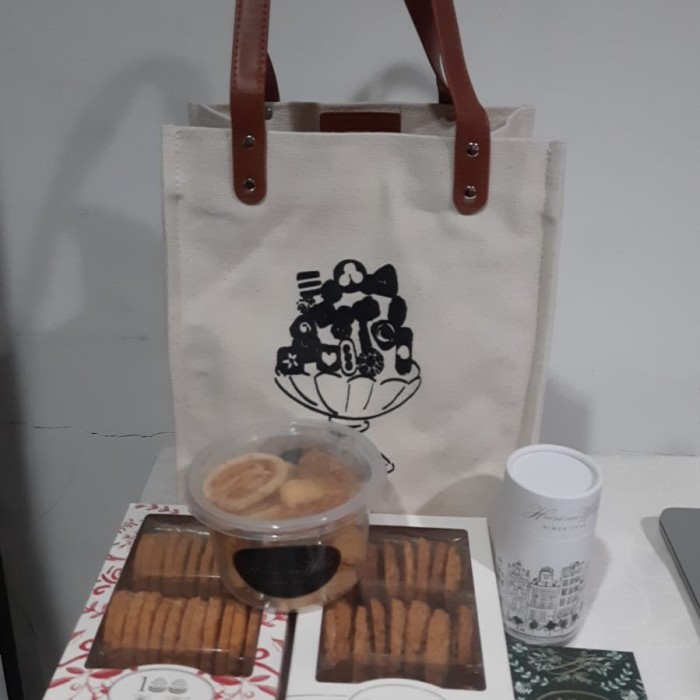 

Hampers Natal Unit limited edition