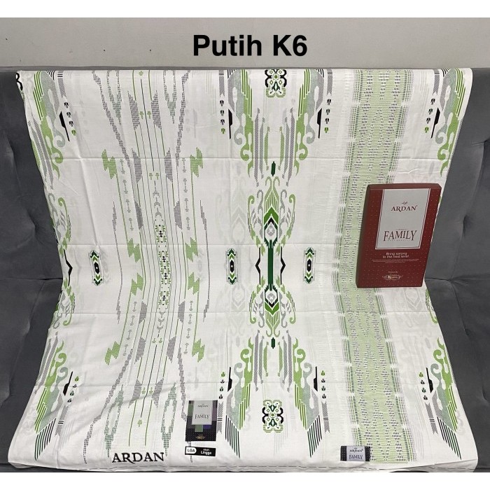 SARUNG ARDAN FAMILY GOLD by KETJUBUNG