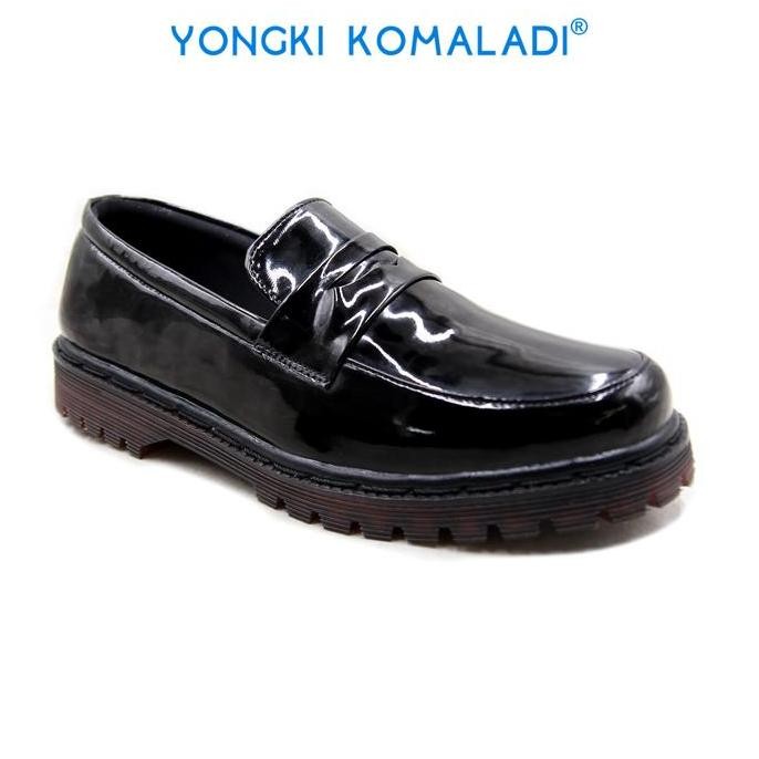 [ ORIGINAL ] YONGKI KOMALADI LOAFERS OL-OBR11378-23 MEN Hitam Shoes Pria Flat