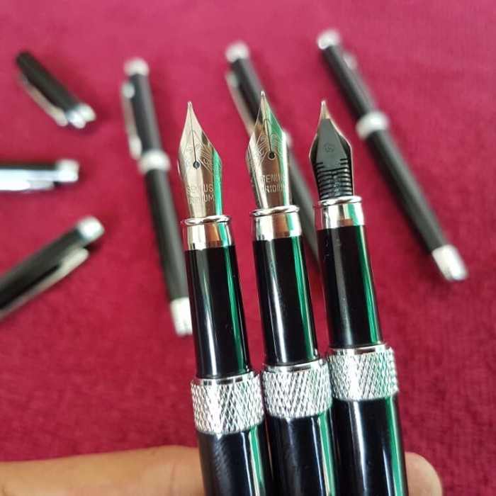 

TERBARU! Baru..Fountain pen Genius.NiB M. Pena tinta isi ULang. Termurah.mewah