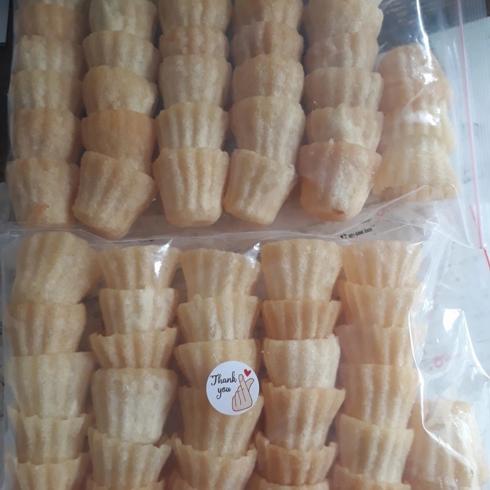 

STOK TERBATAS kerupuk Selat Pia / keripik selat popia / kulit pia tee / top hat
