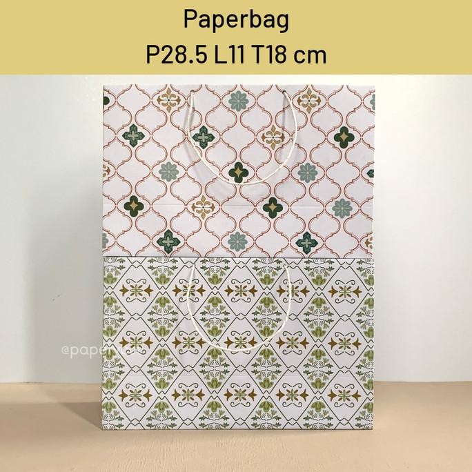 

paling diminati] Paperbag Tas Kertas Kraft Warna Motif Goodie Bag 28.5 x 11 x 18 cm