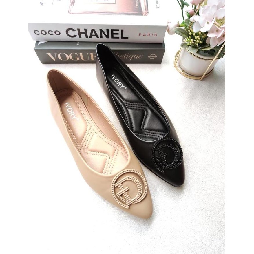 IVORY Sepatu Wanita Flat Ukuran Jumbo B9081-Y9 Shoes Terlaris