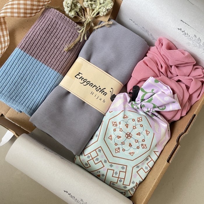 

Terbatas hampers idul fitri premium Lebaran!