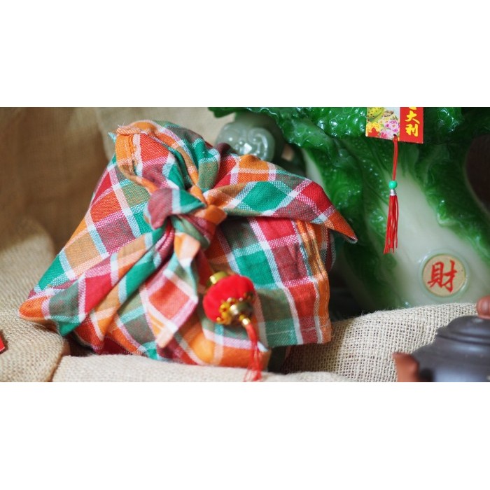 

HAMPERS ISI 16 LEMPER SURGA ISI MELIMPAH NON MSG
