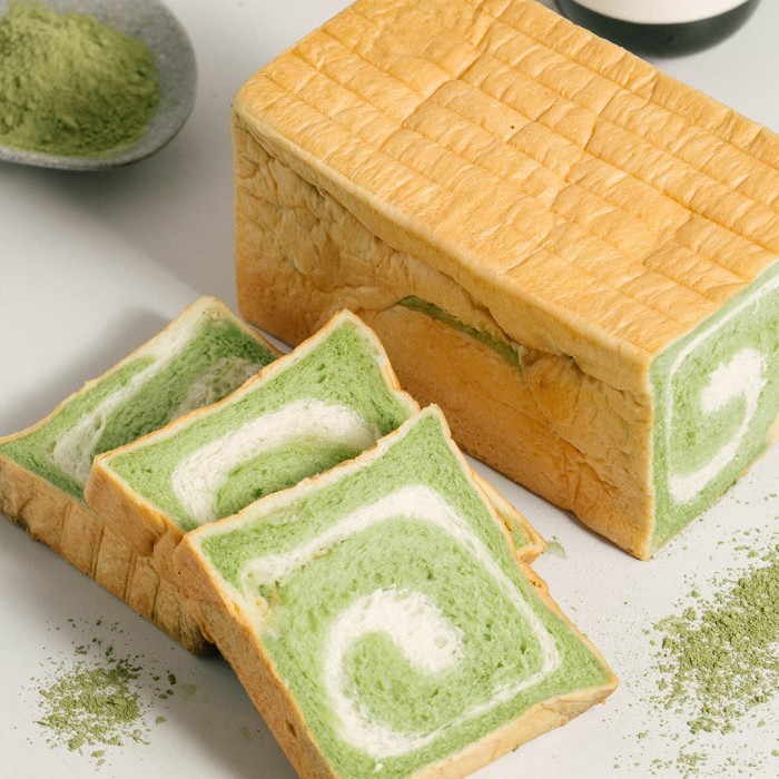 

MATCHA WHITE CHOCOLATE SHOKUPAN SEASONAL LIMITED SPECIAL