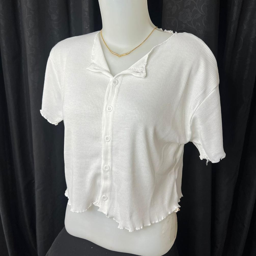Crop Kancing V-Neck Lengan Pendek Bahan Rib Premium / Cardigan Crop Top / Rib Kancing