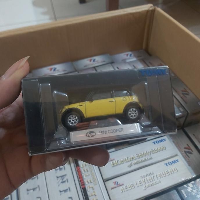 TOMICA LIMITED TL 0048 MINI COOPER 1/57 43 yellow