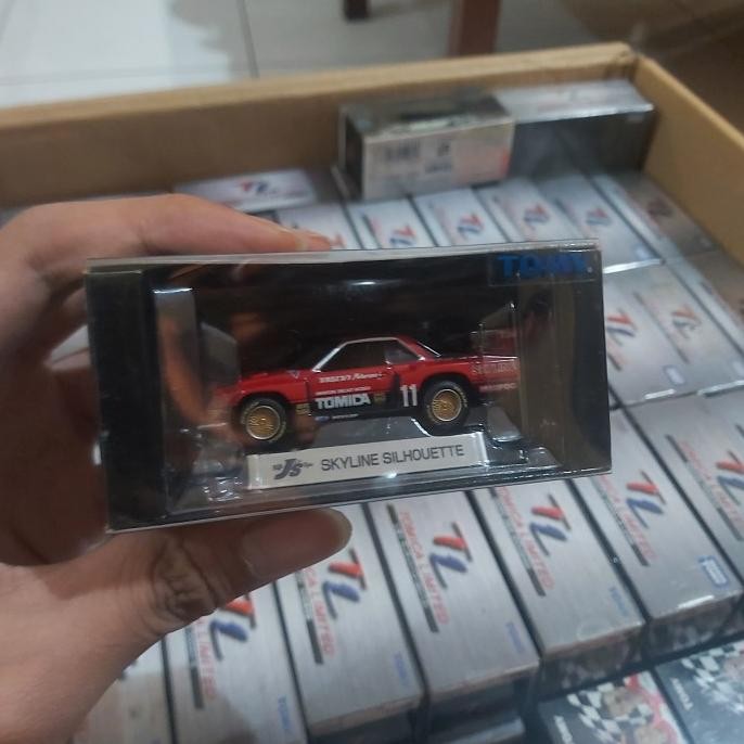 Tomy TOMICA LIMITED Skyline Silhouette 0045