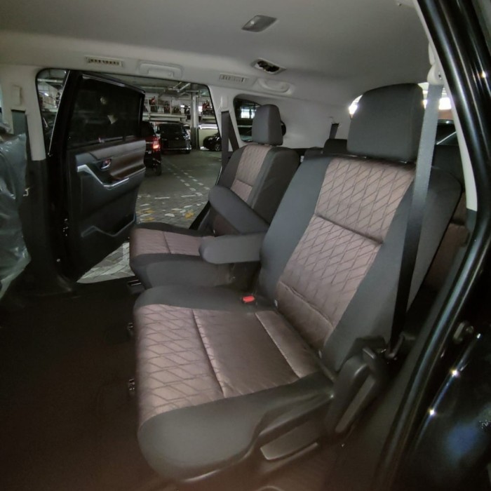 Limited.. Captain Seat Innova Zenix.