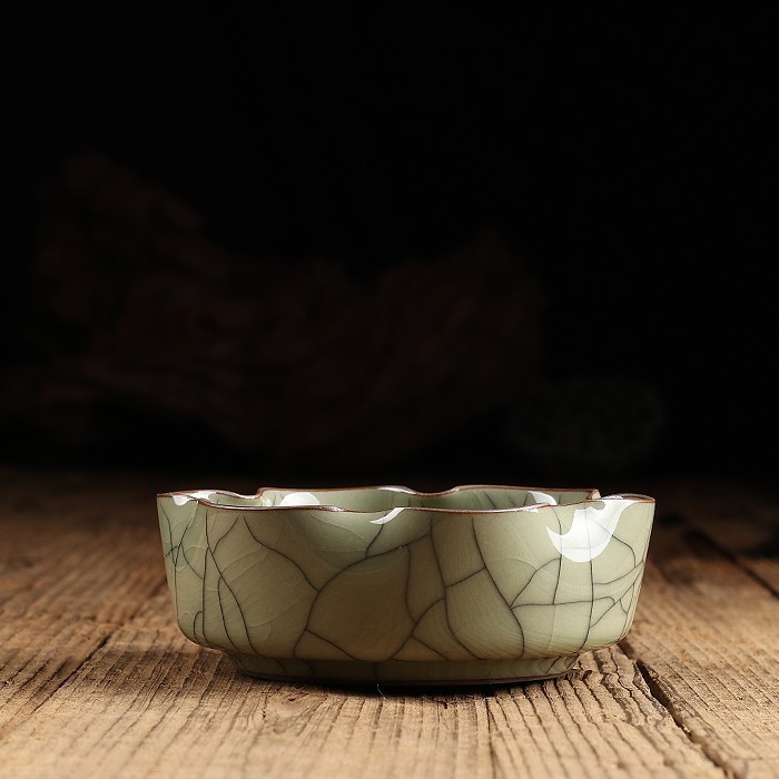 

LONGQUAN CELADON STUDY WATER PAN SMALL BRUSH PEN WASHING MANUAL CALLIGRAPHY SUPPLIES SPECIAL CERAMIC