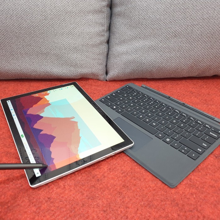 Microsoft Surface Pro 6 Core I7 Gen 8Th Ram 8Gb Ssd 256Gb 12Inch 2K